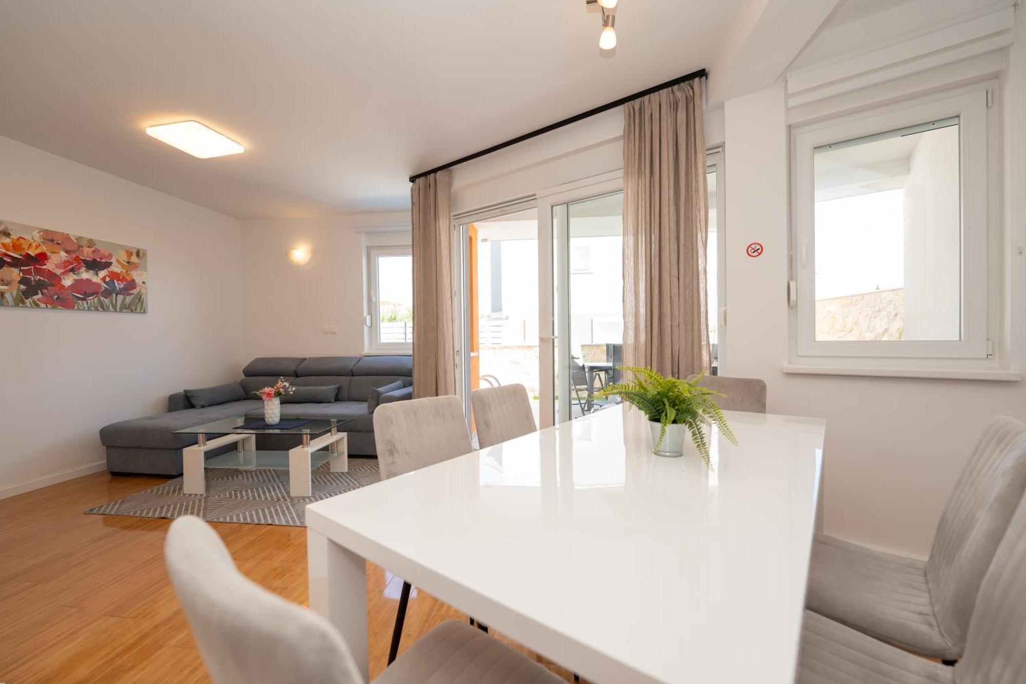 Apartment Funtastic With Private Pool Novalja Kültér fotó