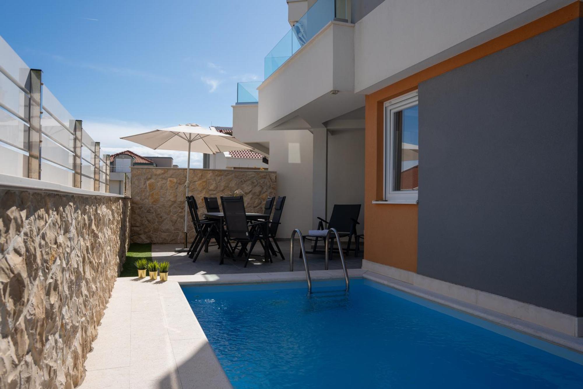 Apartment Funtastic With Private Pool Novalja Kültér fotó
