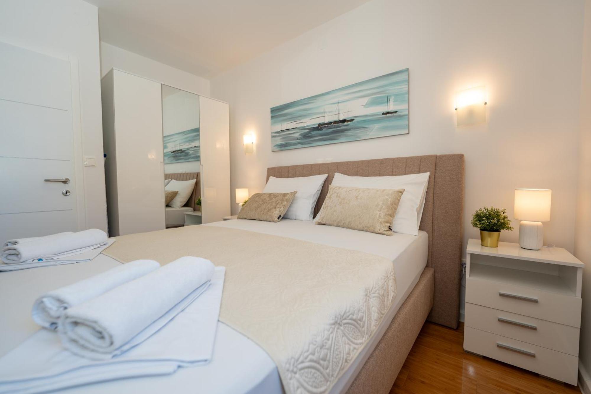 Apartment Funtastic With Private Pool Novalja Kültér fotó